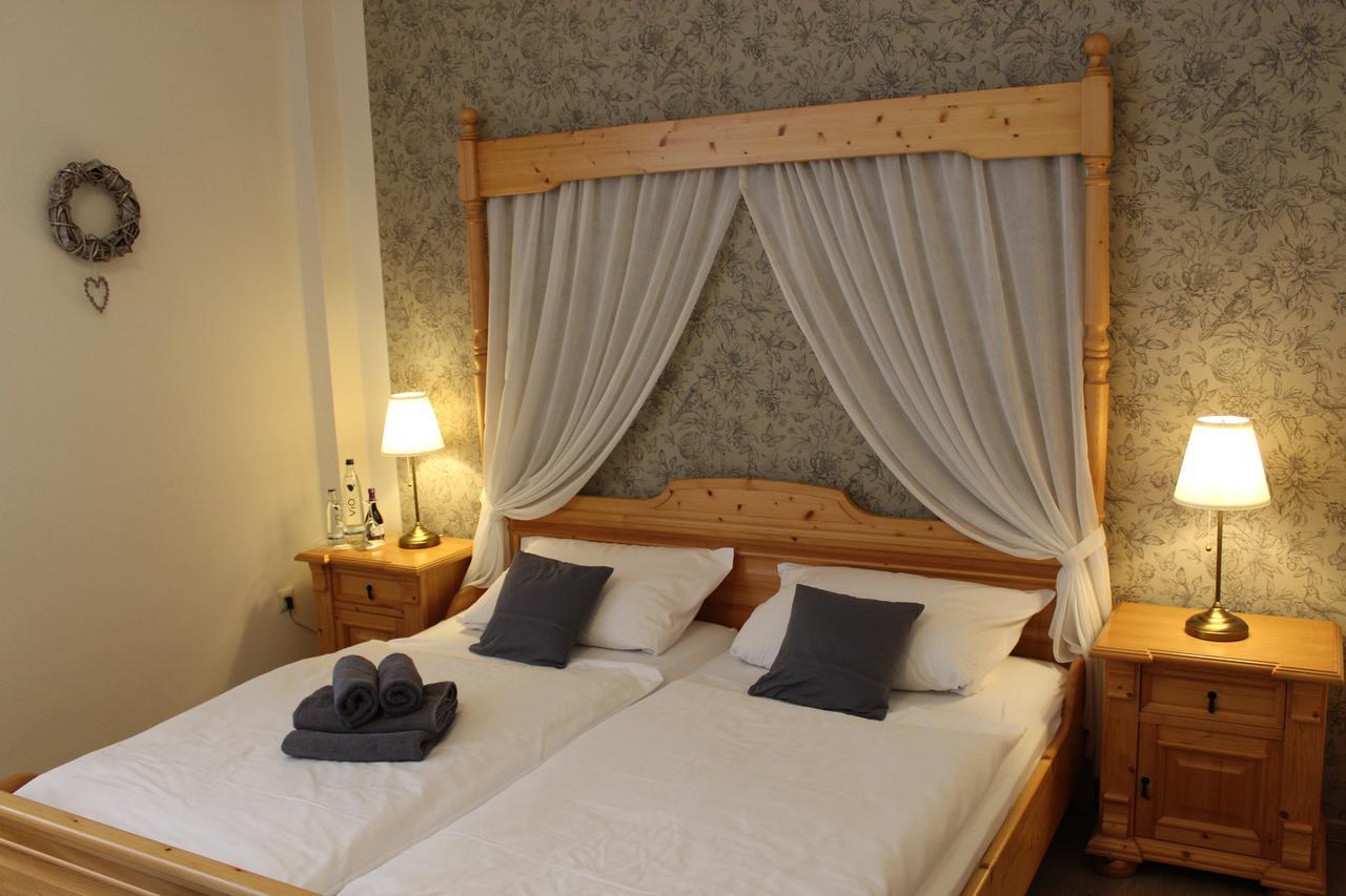 Ferien- Und Wellnesshotel Waldfrieden 히트잭커 외부 사진